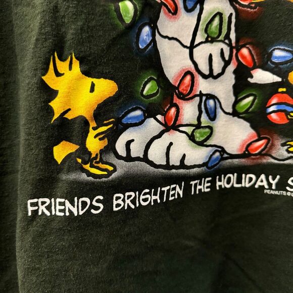 Snoopy Green T Shirt Christmas Lights Peanuts Gang Heavy Cotton Mens L Relaxed - Picture 10 of 15